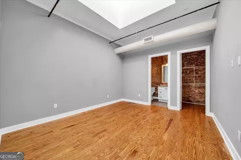 Bedroom - 565 Poplar St, Macon, GA 31210 photo 3 of 3