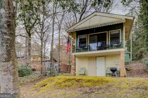 Exterior - 225 Lang Cir, Covington, GA 30014 photo 8 of 10