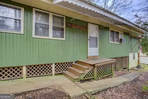 Exterior - 225 Lang Cir, Covington, GA 30014 photo 5 of 10