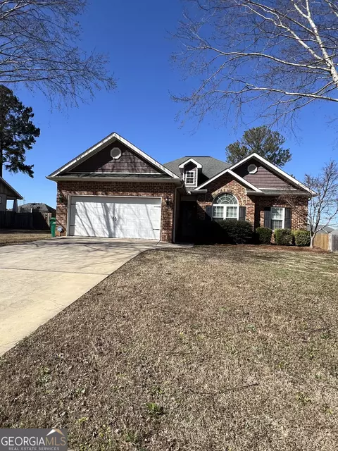 210 Lydia Dr, Bonaire, GA 31005