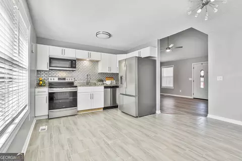 Kitchen - 1209 N Hampton Dr, Hampton, GA 30228 photo 1 of 3