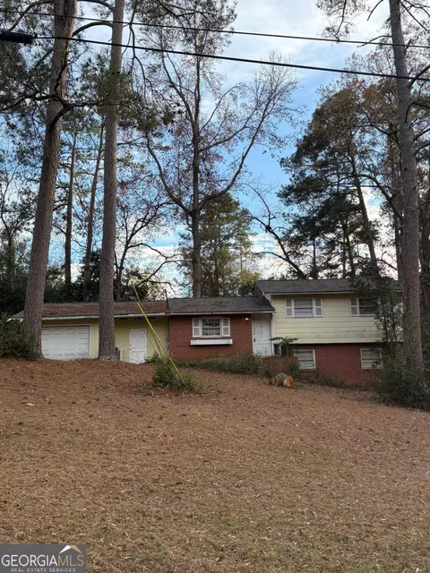 101 Forest Hill Dr, Warner Robins, GA 31088