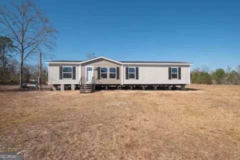 781 Stafford Rd, Waynesville, GA 31566