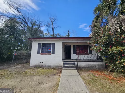 2411 Harden St, Savannah, GA 31415