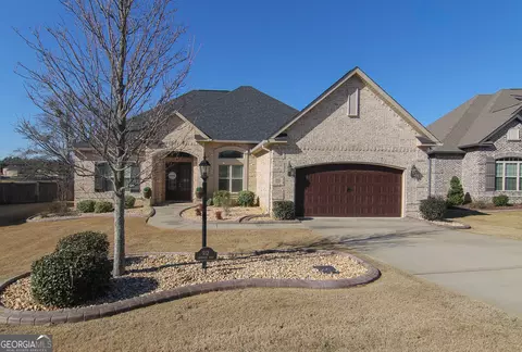 912 Abingdon Cv, Bonaire, GA 31005