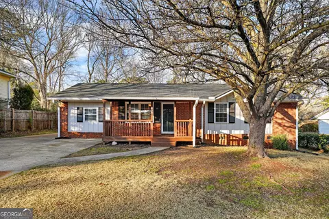 90 Jonathan Rd, Riverdale, GA 30274