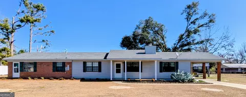 27 Park Ave, Hazlehurst, GA 31539