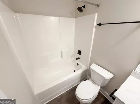Bath - 951 Oconee Ln, Commerce, GA 30529 photo 5 of 6