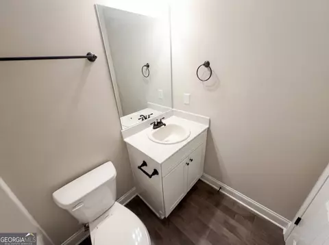 Bath - 951 Oconee Ln, Commerce, GA 30529 photo 4 of 6
