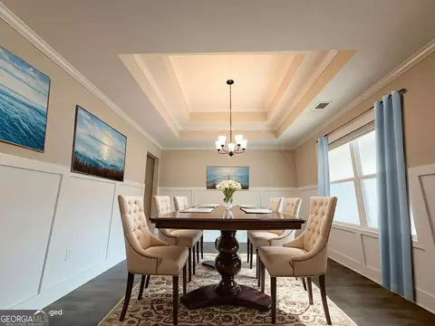 Dining - 951 Oconee Ln, Commerce, GA 30529 photo 1 of 2