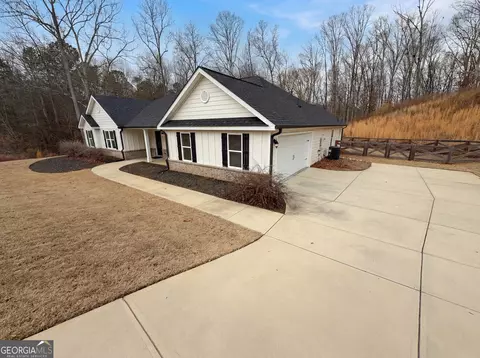Exterior - 951 Oconee Ln, Commerce, GA 30529 photo 3 of 6