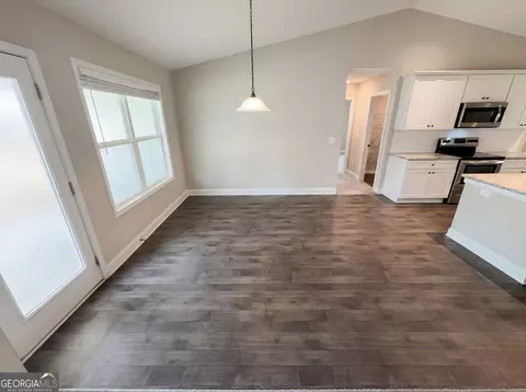 Dining - 951 Oconee Ln, Commerce, GA 30529 photo 2 of 2