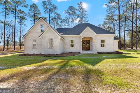 6254 Bluebird Dr, Blackshear, GA 31516