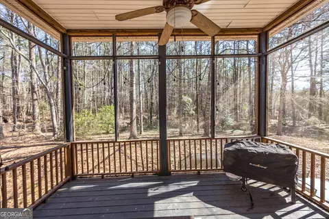 Exterior - 829 Thrash Rd, Lagrange, GA 30241 photo 4 of 17