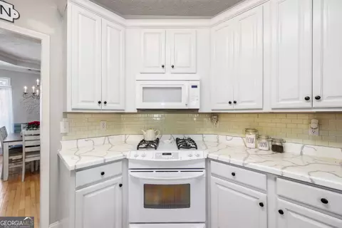 Kitchen - 829 Thrash Rd, Lagrange, GA 30241 photo 1 of 3