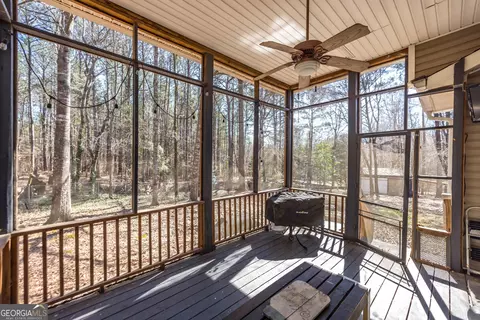 Exterior - 829 Thrash Rd, Lagrange, GA 30241 photo 3 of 17