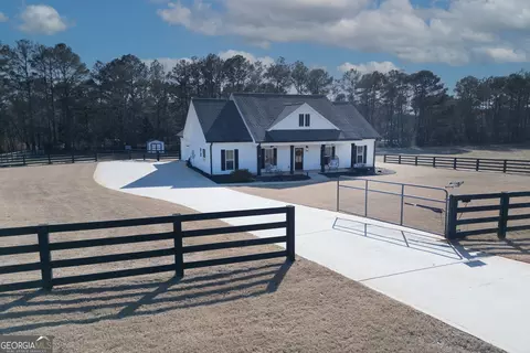 Exterior - 3320 Davis Academy Rd, Rutledge, GA 30663 photo 5 of 12