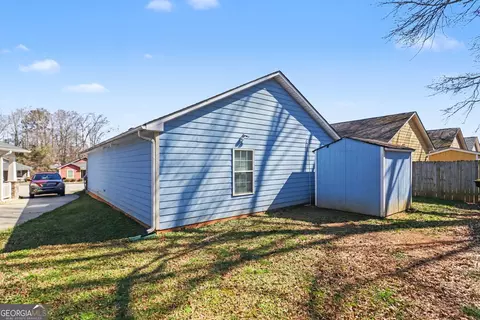 Exterior - 2329 Glebe Ct, Hampton, GA 30228 photo 3 of 5