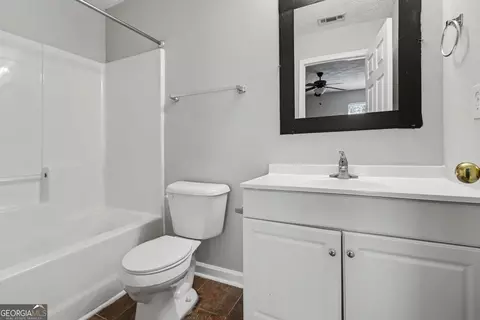 Bath - 2329 Glebe Ct, Hampton, GA 30228 photo 1 of 2