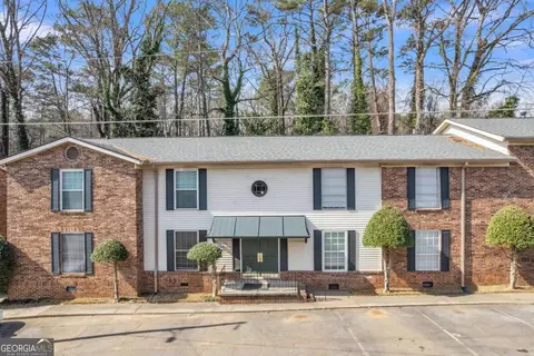 5641 Kingsport Dr #8, Atlanta, GA 30342