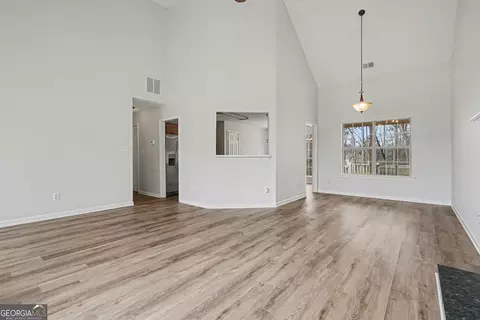 Living - 40 Hunters Xing, Covington, GA 30016 photo 3 of 3