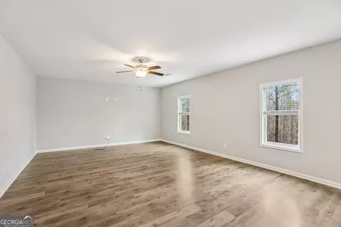 91 Richmond Dr, Lagrange, GA 30240 photo 3
