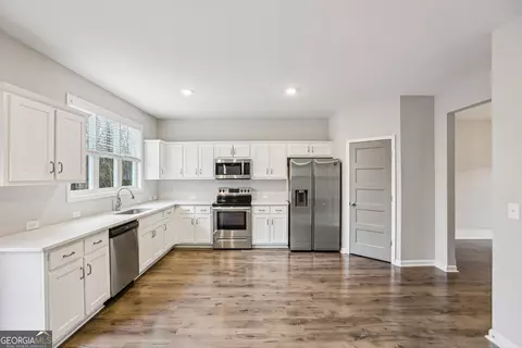 91 Richmond Dr, Lagrange, GA 30240 photo 7