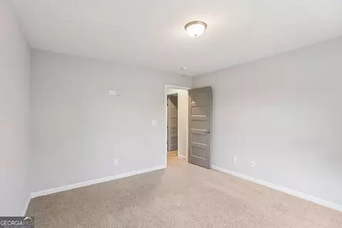 91 Richmond Dr, Lagrange, GA 30240 photo 12