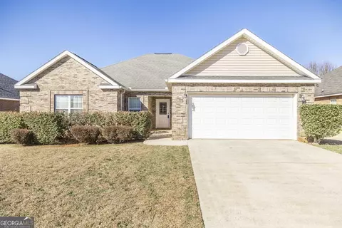 118 Manchester Ln, Byron, GA 31008