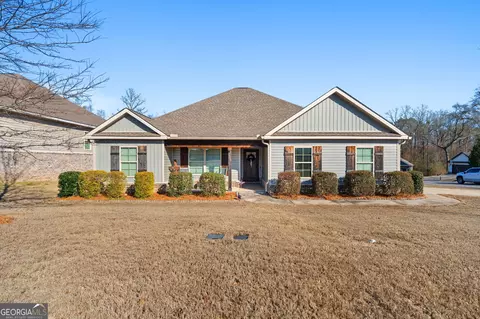 300 Kendall Ct, Perry, GA 31069