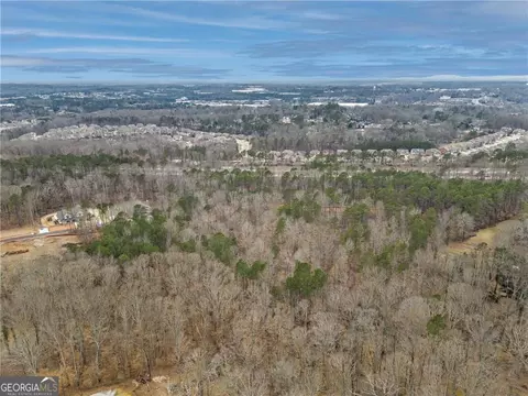 2352 E Maddox Rd, Buford, GA 30519 photo 6
