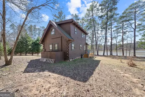 5020 Lakecrest Dr, Sparta, GA 31087