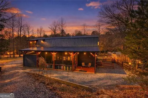 110 Old Indian Trl, Blue Ridge, GA 30513