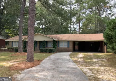 216 Henderson St, Statesboro, GA 30458