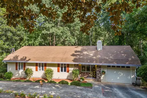 684 Honeysuckle Rd, Gainesville, GA 30501