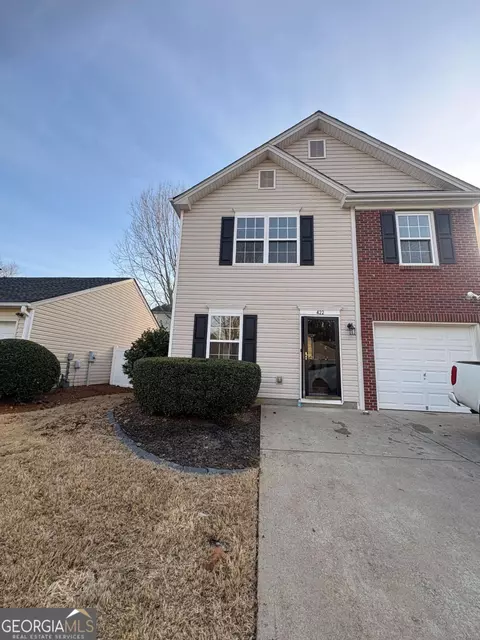 422 Royal Oak Dr, Acworth, GA 30102
