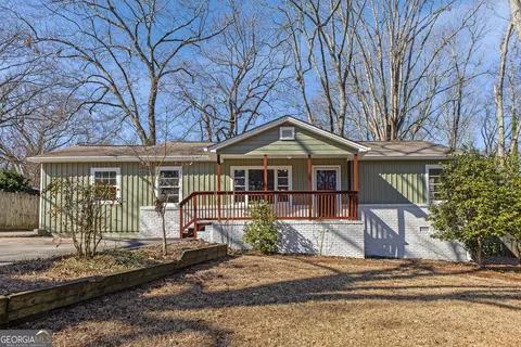 5800 Crabapple Dr SW, Mableton, GA 30126