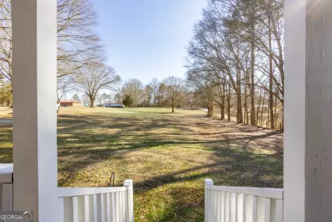 Exterior - 120 3rd Ave N, Ranburne, AL 36273 photo 9 of 9