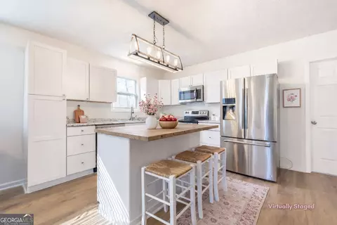 Kitchen - 120 3rd Ave N, Ranburne, AL 36273 photo 3 of 4
