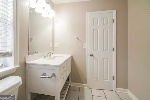 Bath - 1398 Ling Dr, Austell, GA 30168 photo 2 of 4