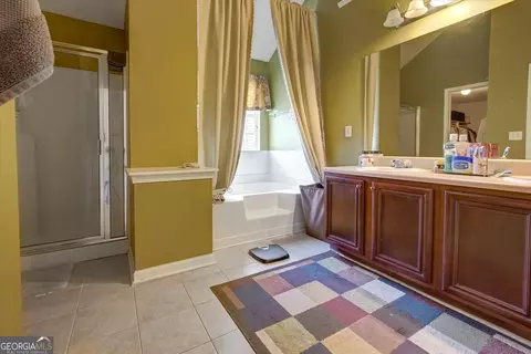 Bath - 1828 Sandy Trail Dr, Hampton, GA 30228 photo 2 of 4