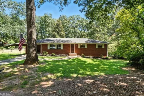 1784 Hammond Woods Cir SW, Marietta, GA 30008
