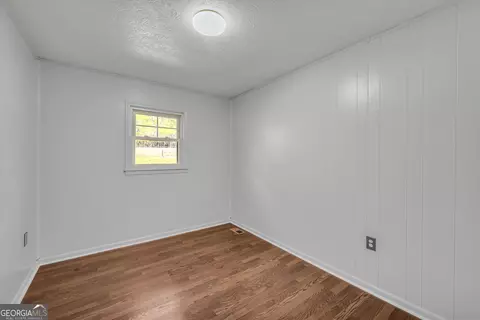 Bedroom - 900 Defoor Rd, Toccoa, GA 30577 photo 1 of 6