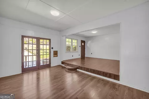 Living - 900 Defoor Rd, Toccoa, GA 30577 photo 5 of 5