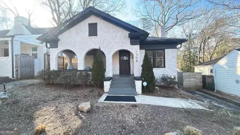 1308 Beecher St SW, Atlanta, GA 30310