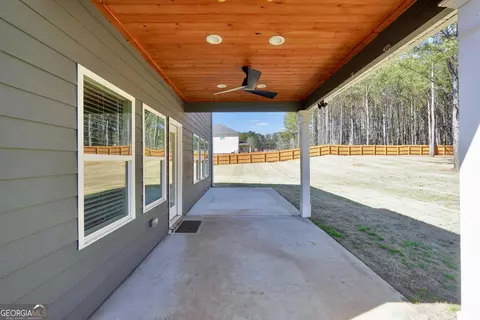 Exterior - 632 Sutton Rd, Forsyth, GA 31029 photo 6 of 13