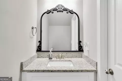 Bath - 632 Sutton Rd, Forsyth, GA 31029 photo 1 of 4