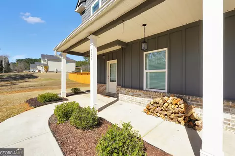 Exterior - 632 Sutton Rd, Forsyth, GA 31029 photo 1 of 13