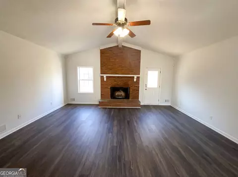 Living - 25 Buckeye Cir, Covington, GA 30016 photo 1 of 2