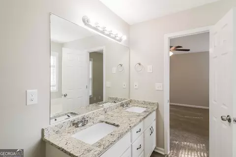 Bath - 80 E Lawn Dr, Covington, GA 30016 photo 1 of 2